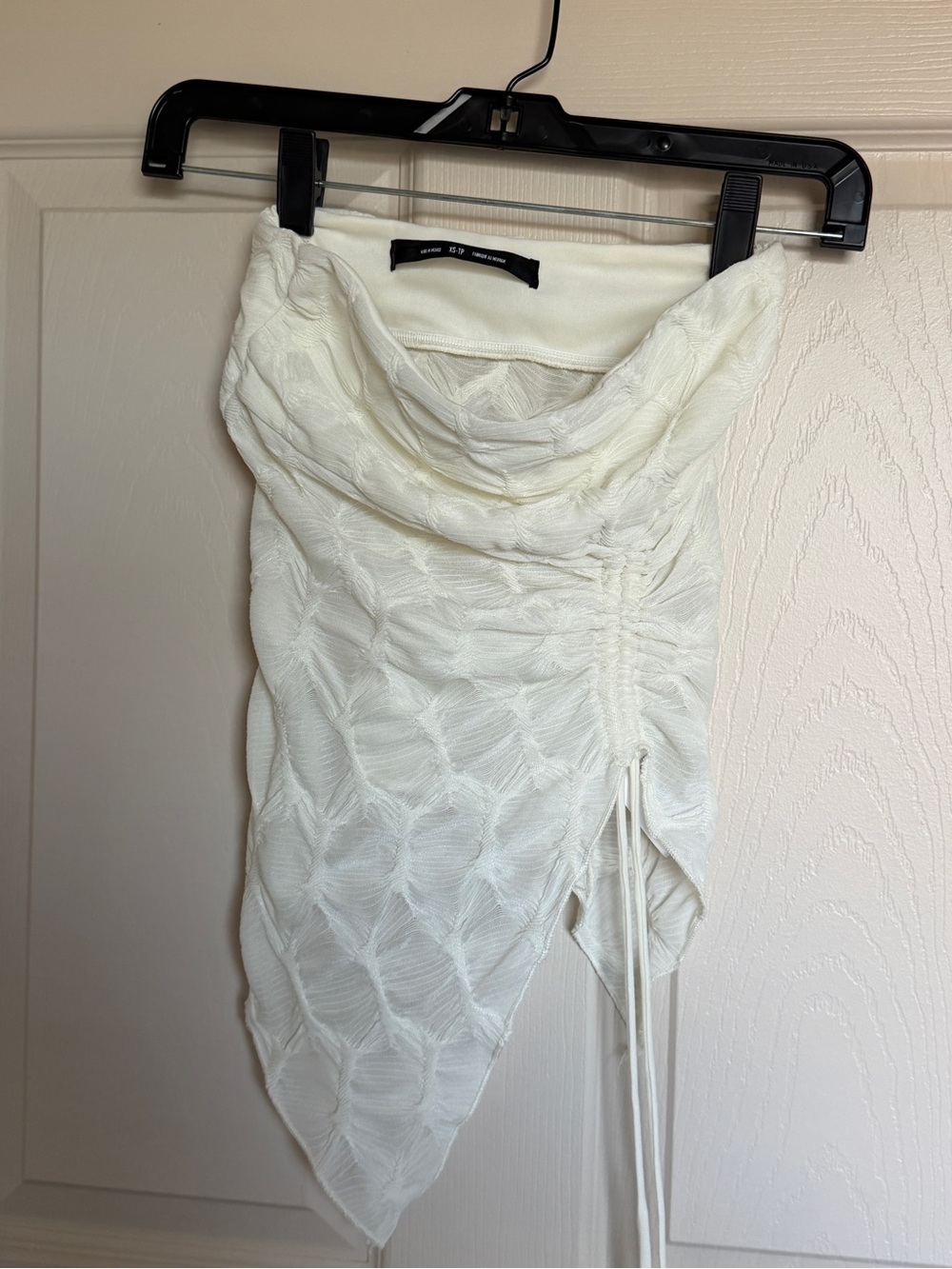 Silence + Noise Urban Outfitters White Textured Strapless Asymmetrical Top